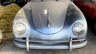 Náhledový obrázek - Youtuber našel zapomenutý autosalon, který ukrýval skvosty jako je Porsche 356 nebo Porsche 928