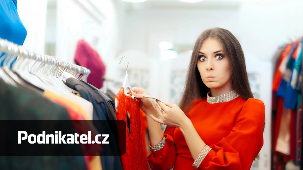 Barevné cenovky jako nekalý trik: Obchodníci dělají ze zákazníků hlupáky