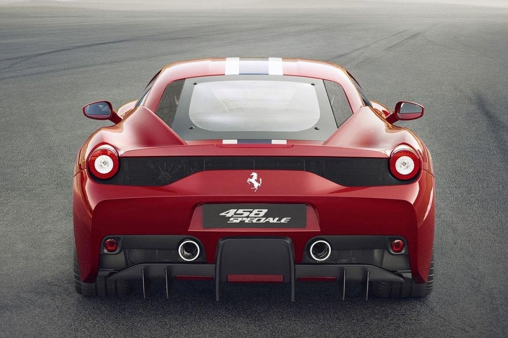 2015-04-ferrari-458-speciale-2.jpg