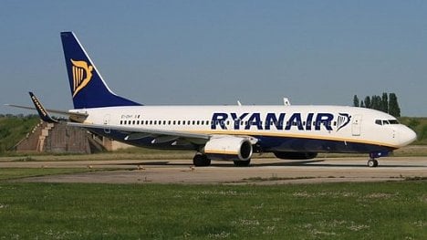 Náhledový obrázek - Kdo šetří, létá za tři, aneb proč je Ryanair králem evropského nebe?