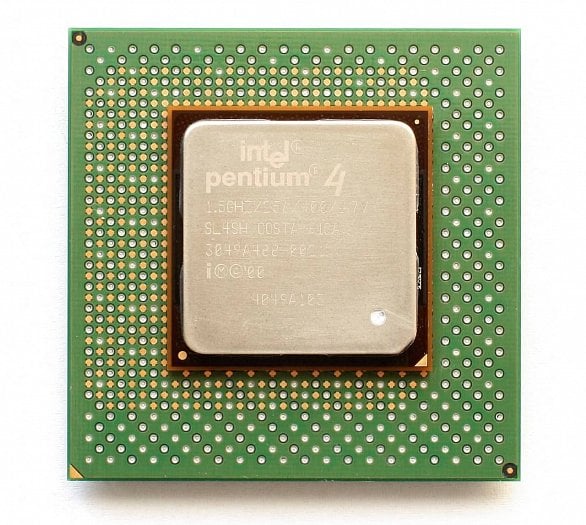 pentium 4 prvni generace cip s jadrem willamette pro socket 423