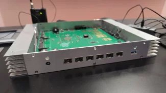 Prototyp Turris Omnia Enterprise od CZ.NIC