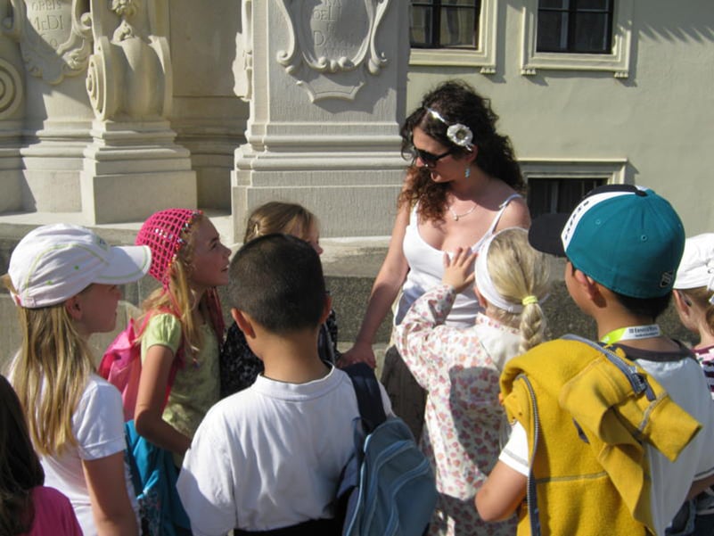 Stověžaté příběhy milují děti, ale jsou i pro dospělé.