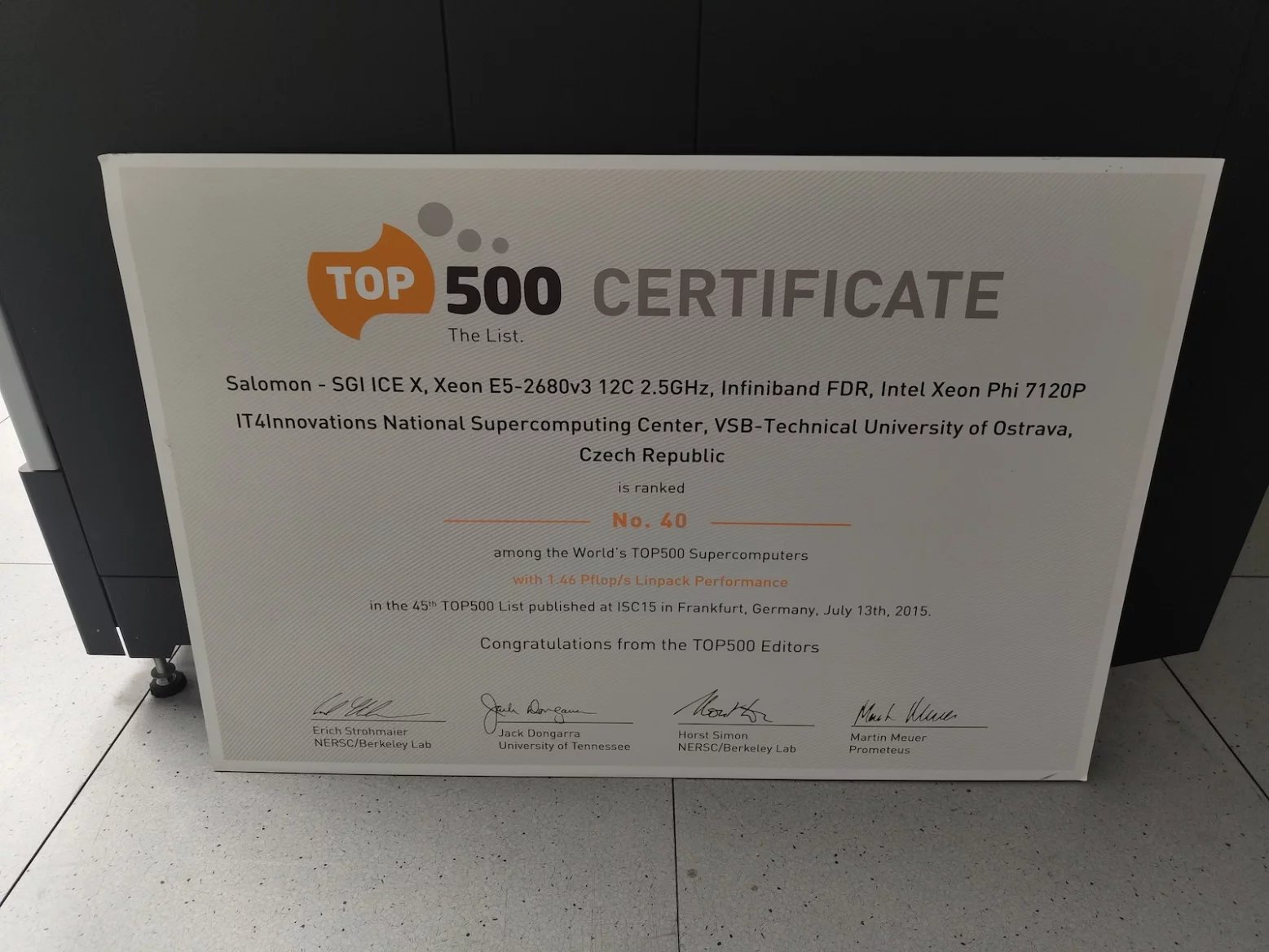 Vysloužilý ostravský superpočítač Salomon na IT4Innovations