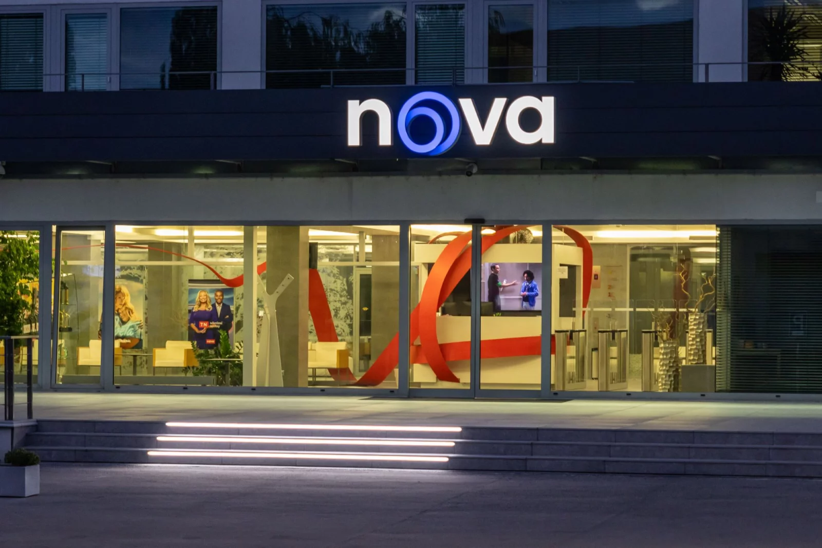 Nové logo a grafika TV Nova (podzim 2024)