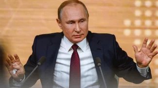 Potíže ruské ekonomiky se prohlubují. Podle expertů by mohly být důležitým faktorem, který Moskvu dotlačí k jednání o míru