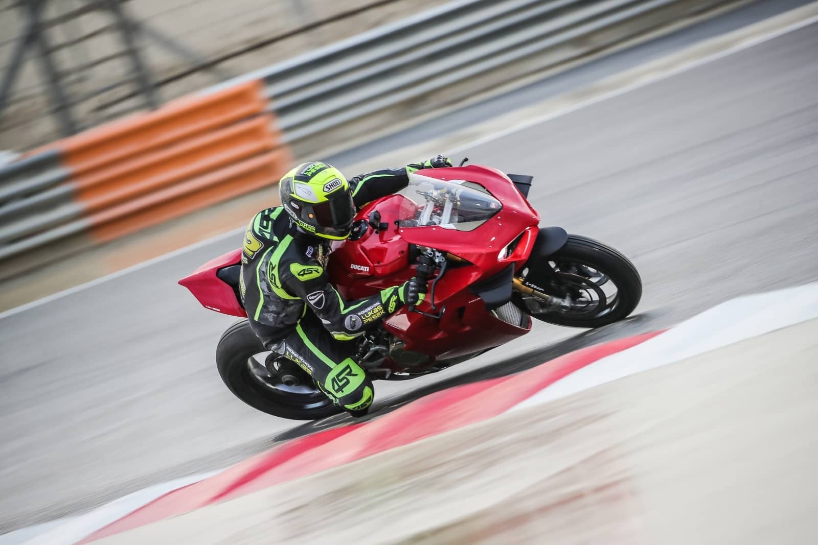 2020-05-DucatiPanigaleV4_043.jpg