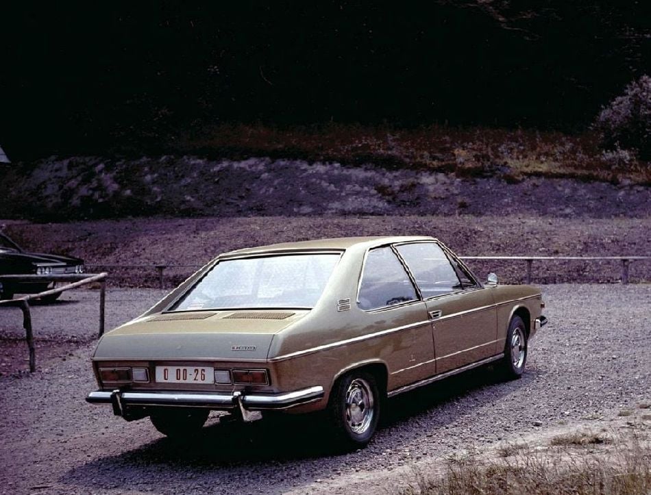 Kupé Tatra 613 mělo podle původních předpokladů vzniknout v několika exemplářích a představovat výkladní skříň automobilky.