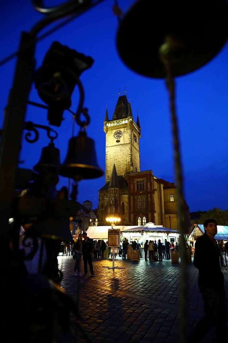 Velikonoční výzdoba stánků i obchodů