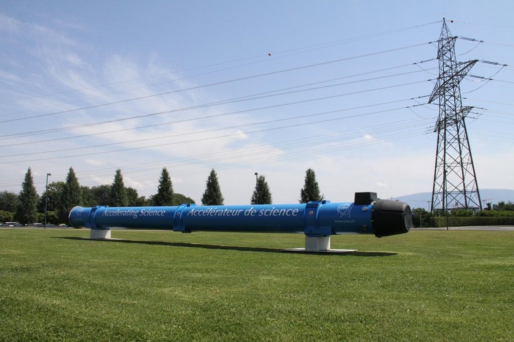 2013-12-evropskc3a1-organizace-pro-jadernc3bd-vc3bdzkum-cern-1.j