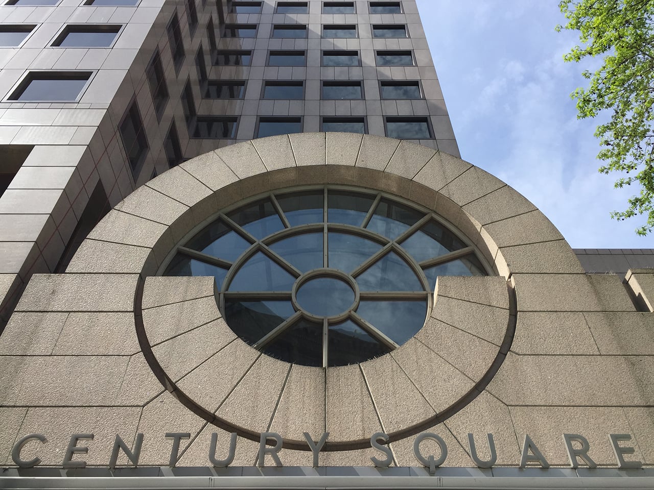 Oracle staví cloudový vývoj v Century Square v centru Seattlu