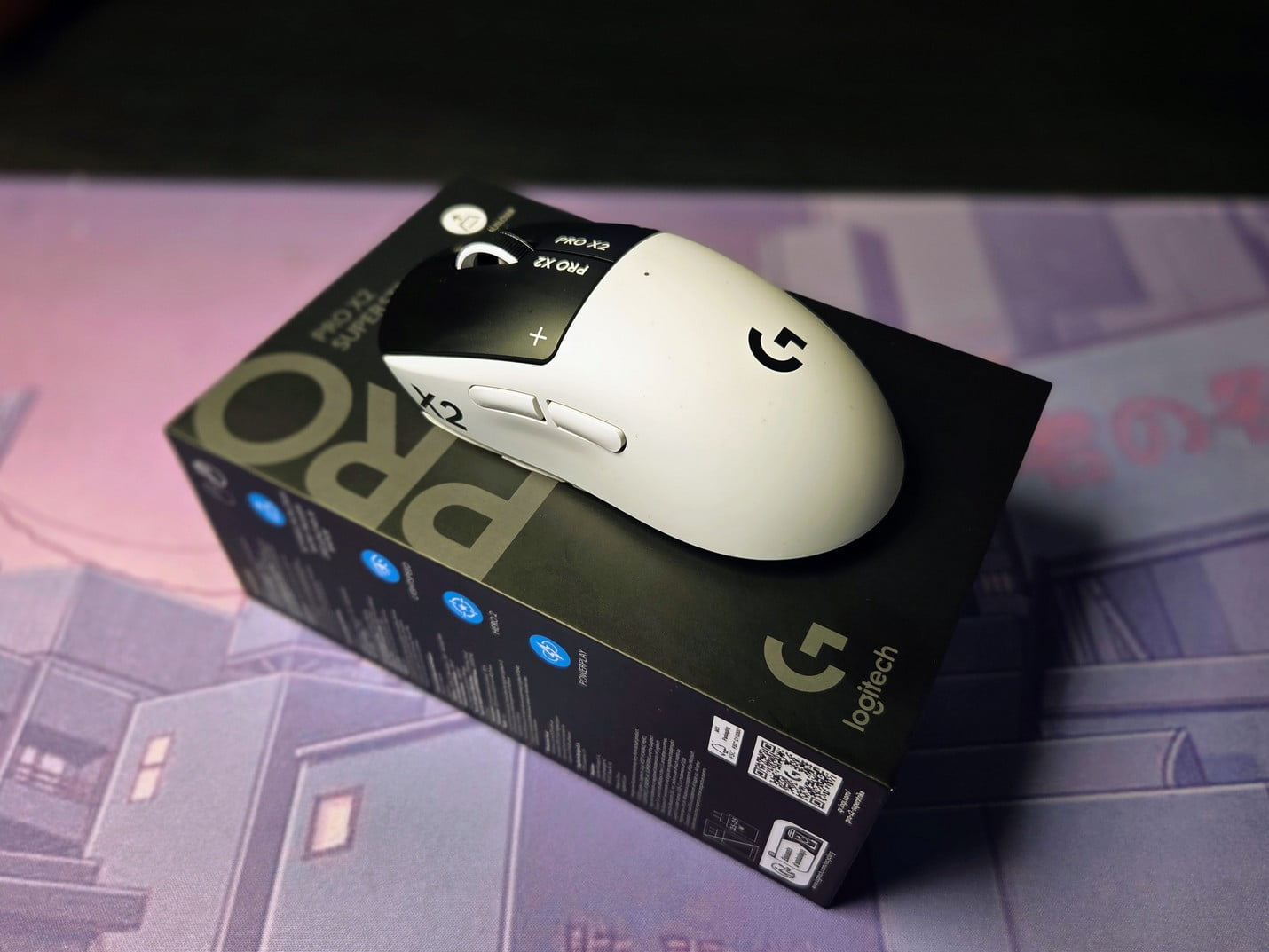 Logitech Pro X2 Superstrike krabička