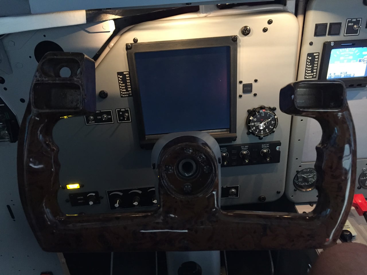 Simulátor českého letadla L-410 od inAero