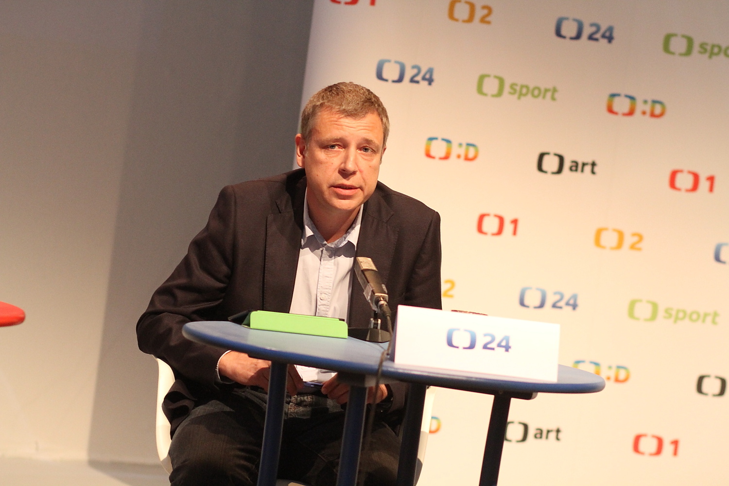 Česká televize představila pozdim 2013 na svých kanálech