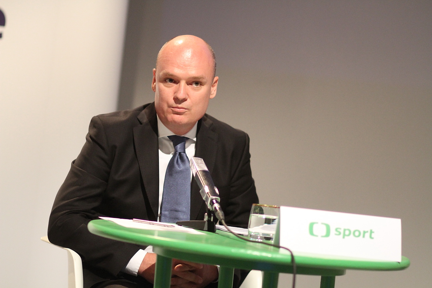 Česká televize představila pozdim 2013 na svých kanálech