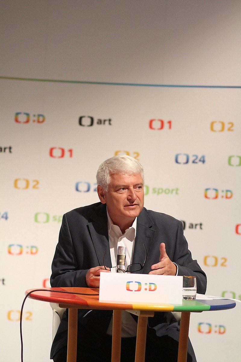 Česká televize představila pozdim 2013 na svých kanálech