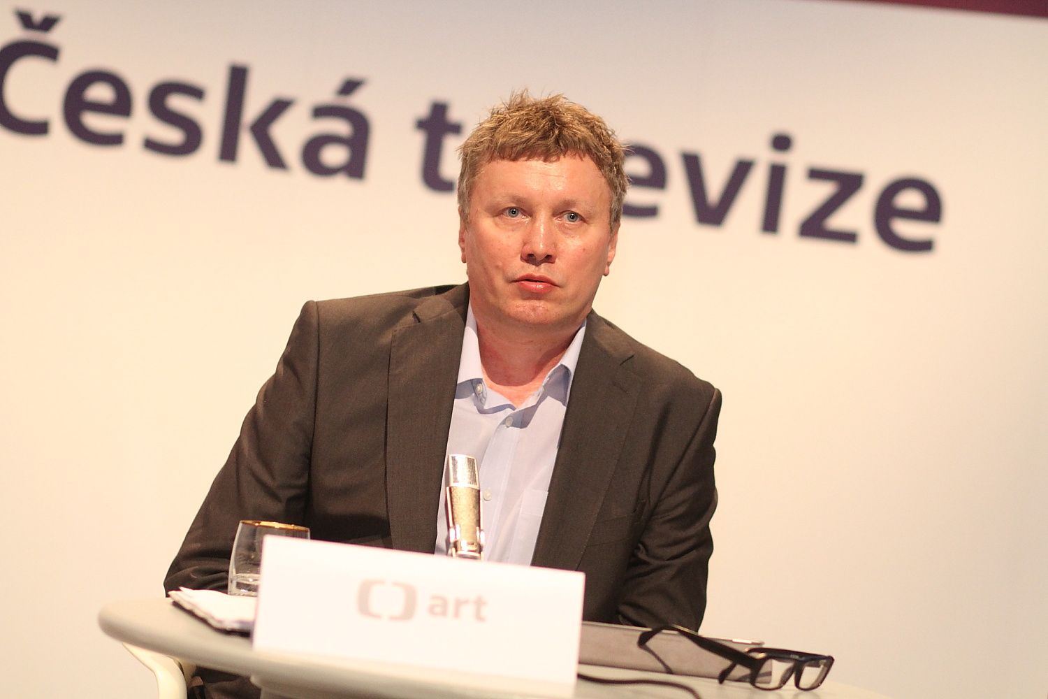 Česká televize představila pozdim 2013 na svých kanálech