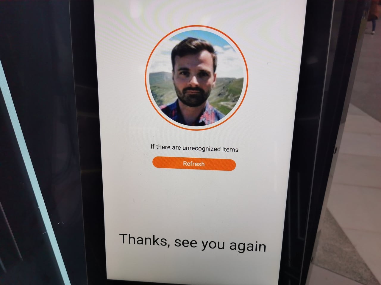 Lecoo: Čínský obchod, který nakupující ověřuje skenem obličeje