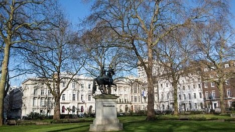 Náhledový obrázek - V srdci Londýna: realitní magnát Vítek nakupoval ve Westminsteru