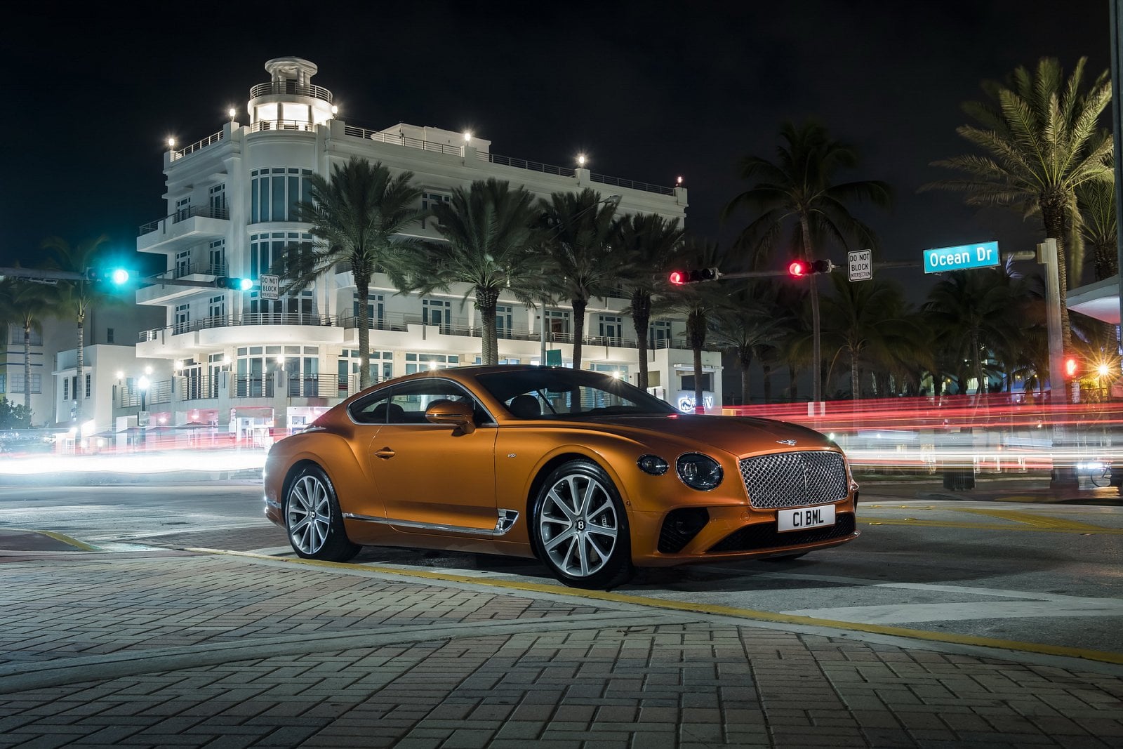 2019-03-Bentley-Continental-GT-V8-17.jpg