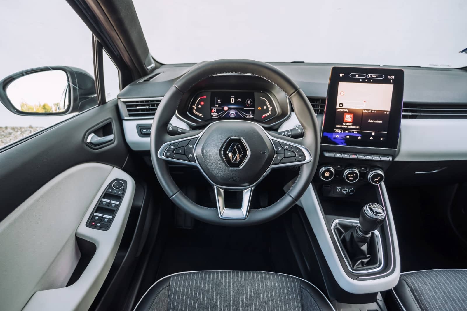 2020-01-RenaultClio033.jpg
