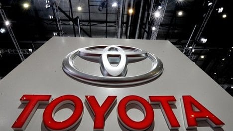 Náhledový obrázek - Nejhodnotnější automobilovou značkou je Toyota. Škoda se do desítky nevešla