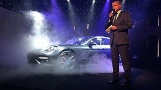 Náhledový obrázek - Nové Porsche Panamera debutovalo v Praze. Je nejrychlejší na ’Ringu i mezi diesely