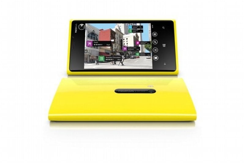 2010-09-nokia-lumia-920.jpg
