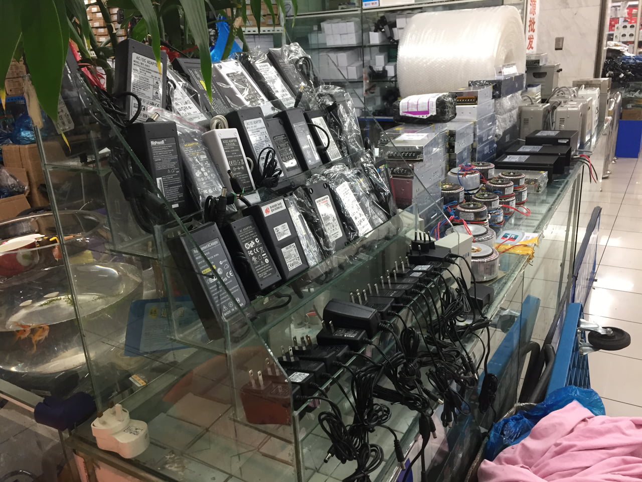 SEG Electronics Market v Šanghaji