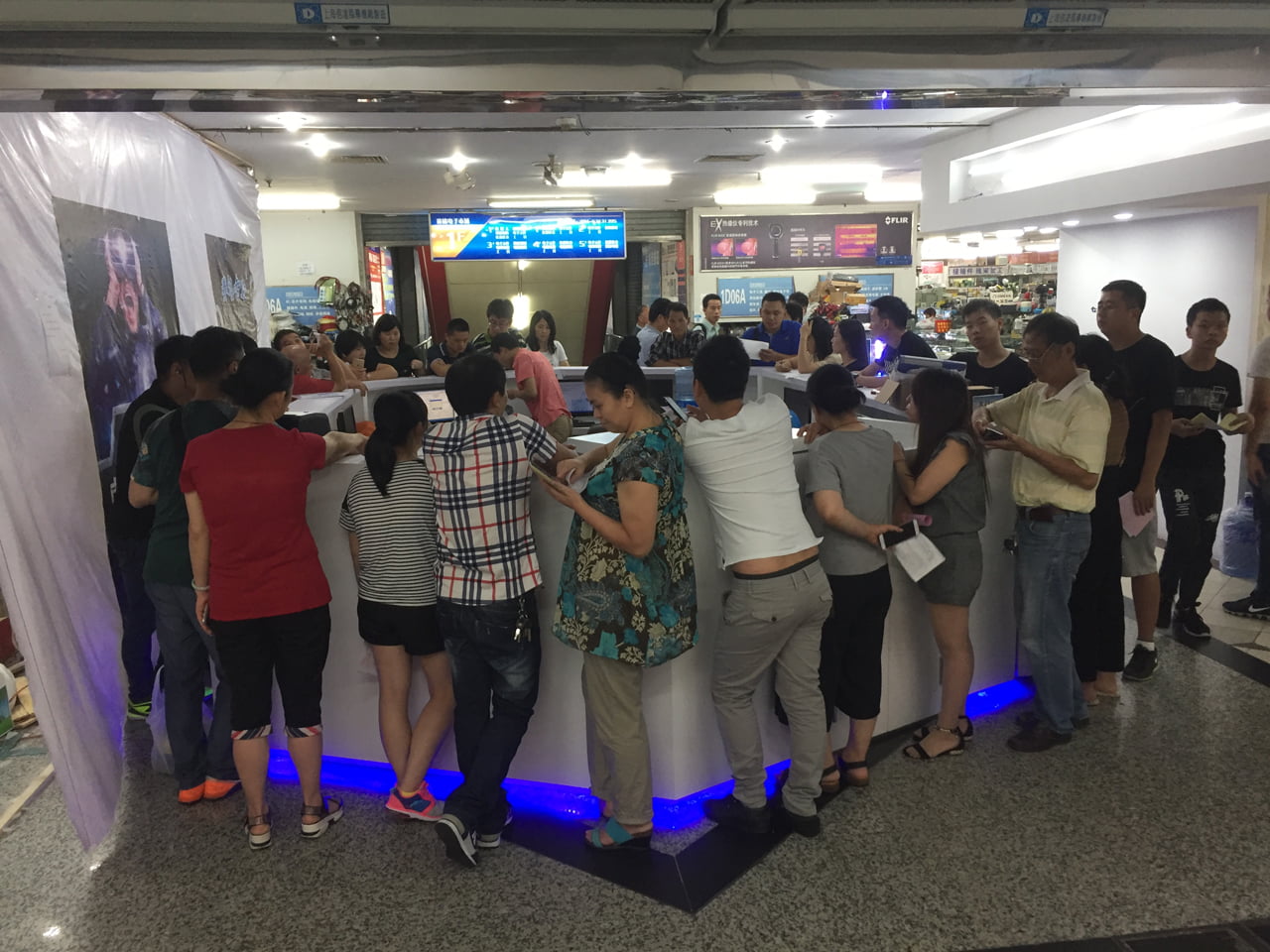 SEG Electronics Market v Šanghaji