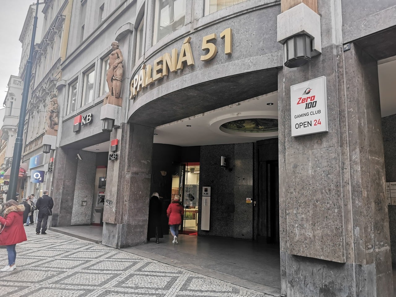 Zero 100 Gaming Club