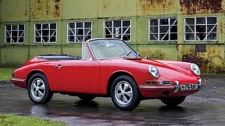 Náhledový obrázek - Do aukce míří Porsche 901 Cabriolet z roku 1964. Vznikl jediný kus a teď může být váš