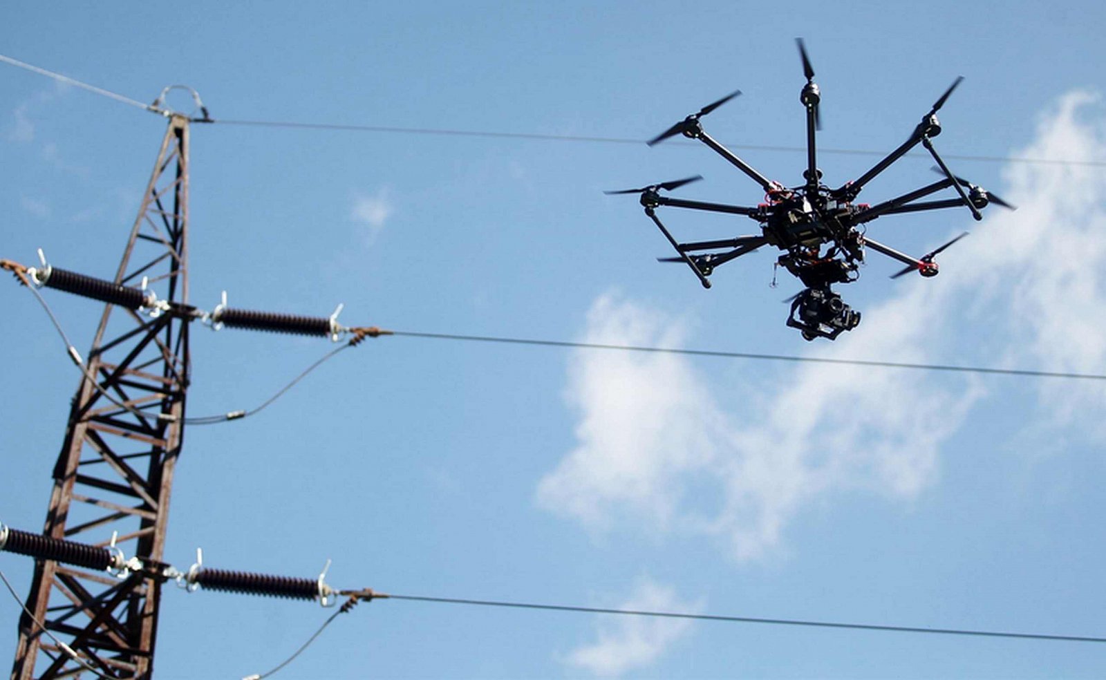 E.ON, UpVision a monitoring elektrických sítí pomocí dronů.