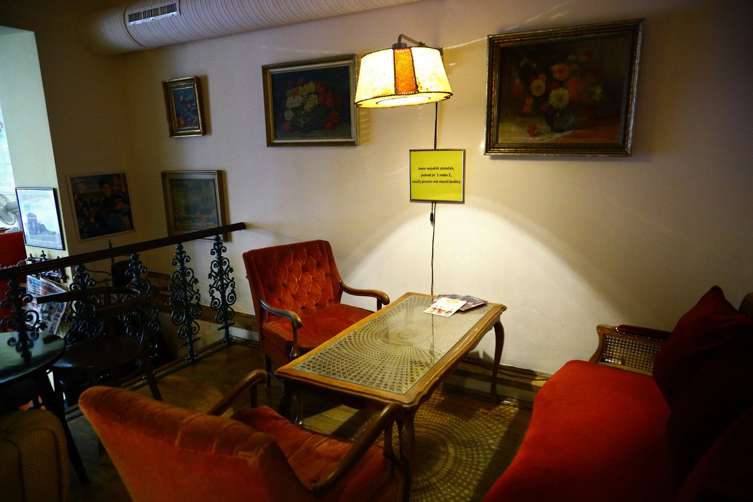 Kavárna Šlágr, úspěšný podnik v provorepublikovém stylu.