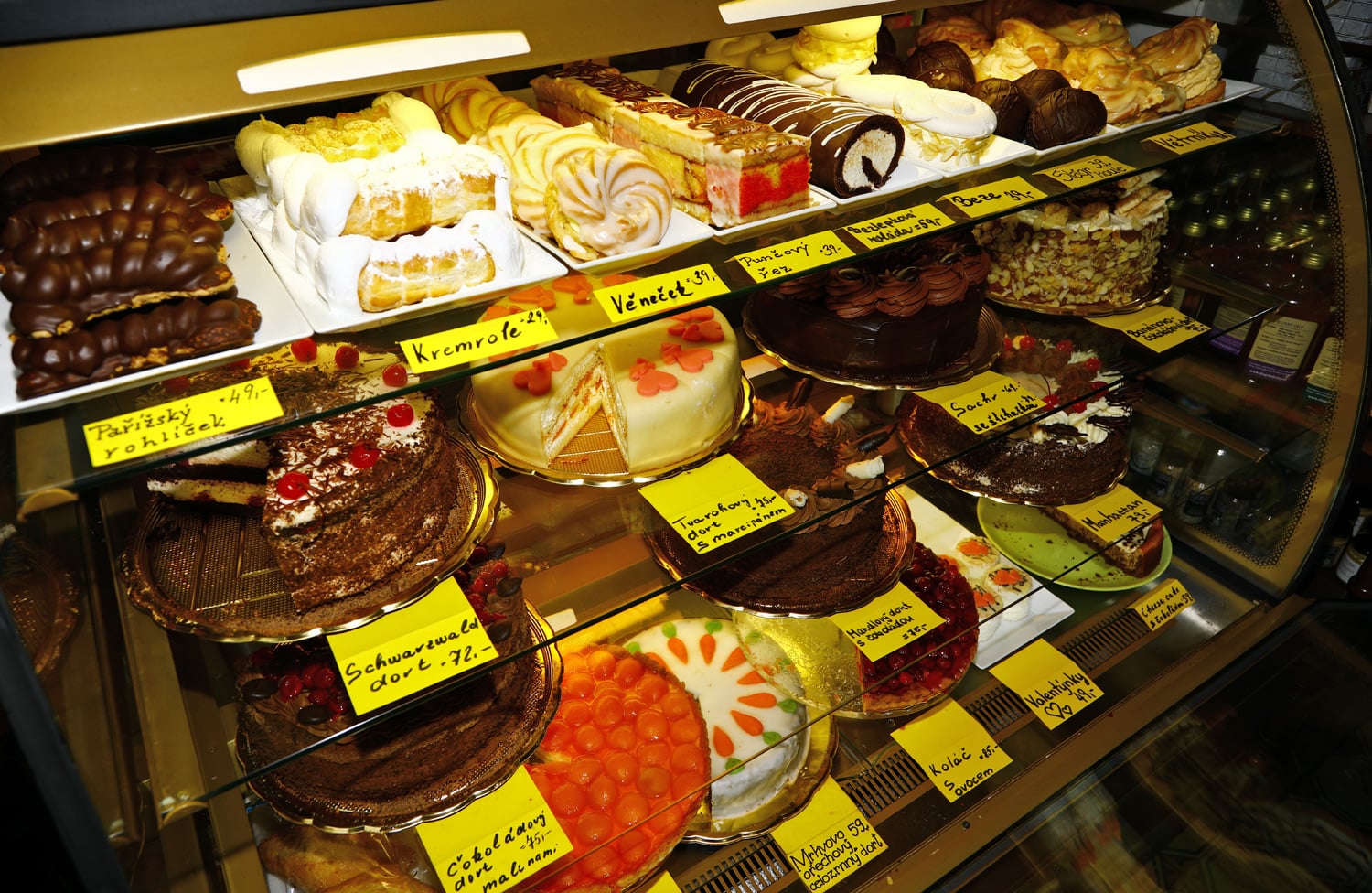 Kavárna Šlágr, úspěšný podnik v provorepublikovém stylu.