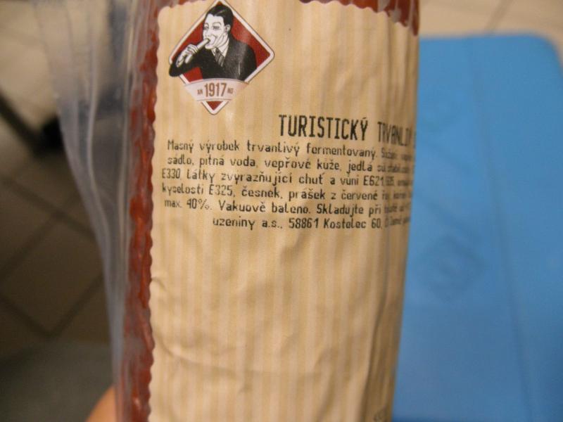 V trvanlivém turistickém salímu byla zjištěna vyšší hodnota aktivity vody, než připouští příslušný právní předpis. Výrobce: Kostelecké uzeniny, Kostelec. Místo kontroly: Tesco, Ústí nad Labem