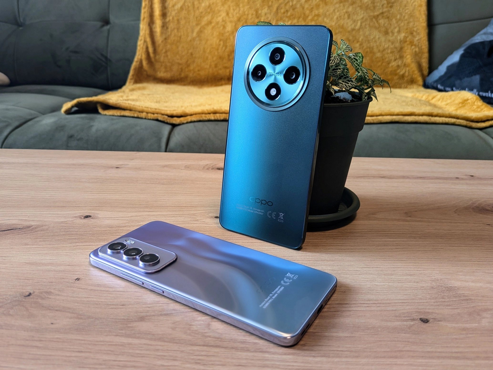 Oppo Reno12 FS s výkonnějším bratříčkem OPPO Reno12 Pro