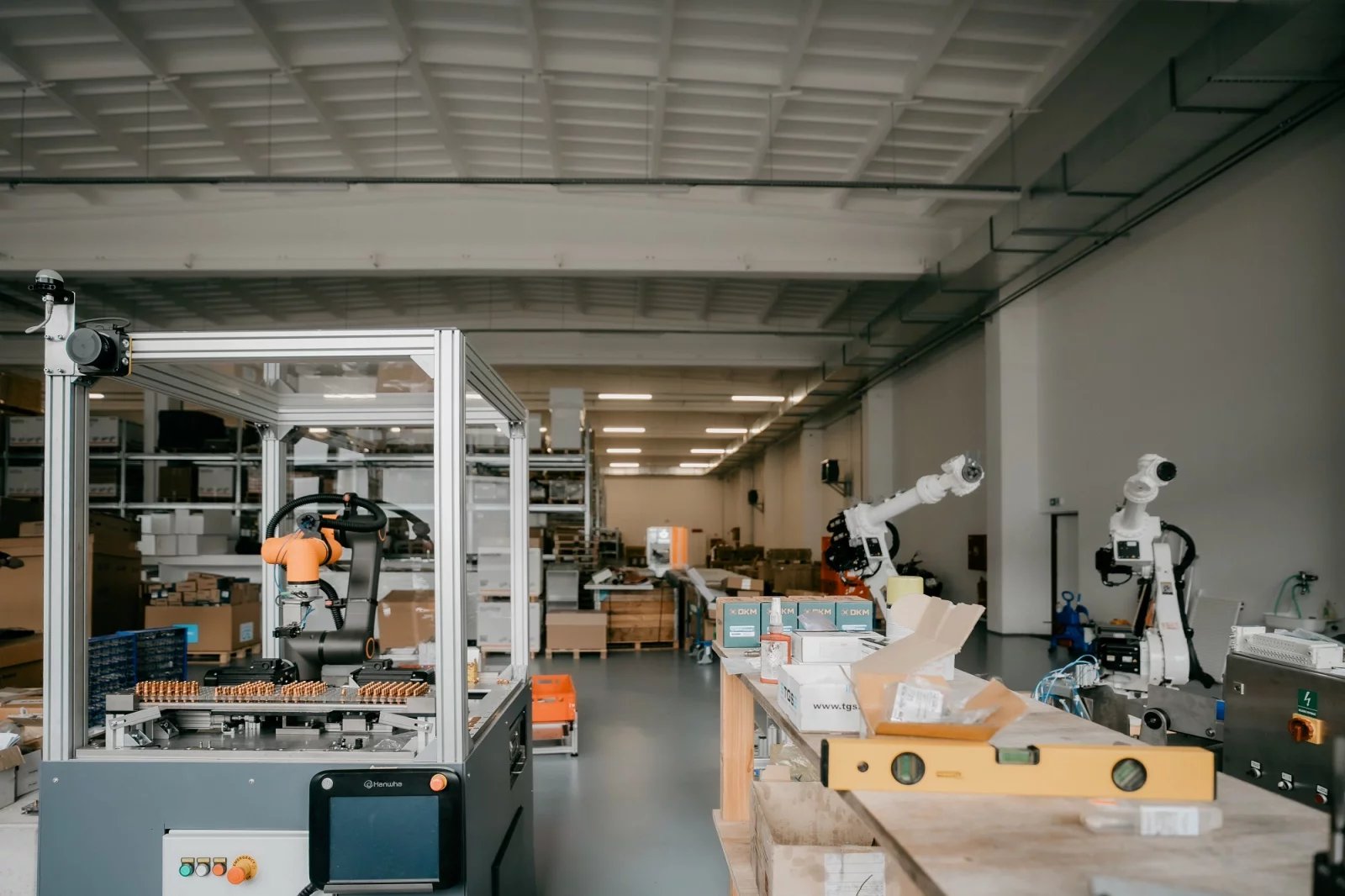 Výrobní část sídla firmy Raveo