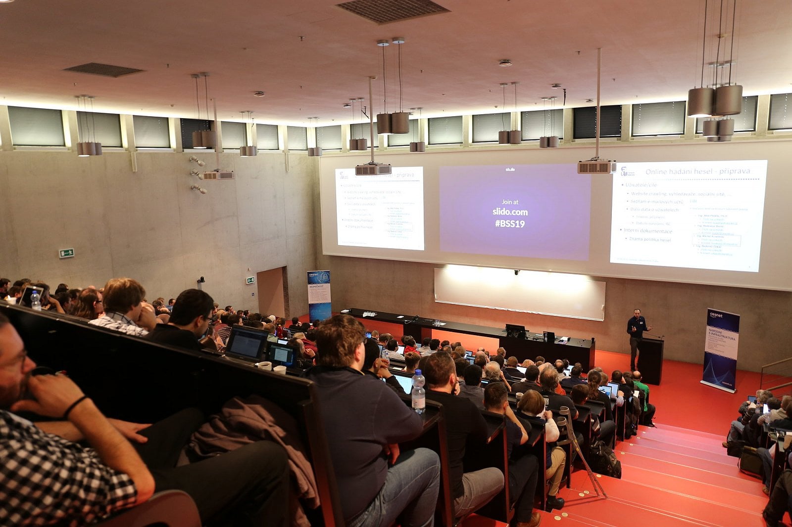 Seminář o bezpečnosti sítí a služeb 2019