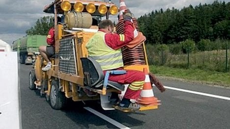 Náhledový obrázek - Nový úsek silnice R4 je v provozu