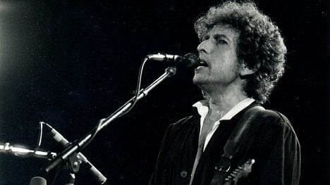 Náhledový obrázek - Bob Dylan podruhé prodal své celoživotní dílo. Od Sony Music za něj dostane 200 milionů dolarů