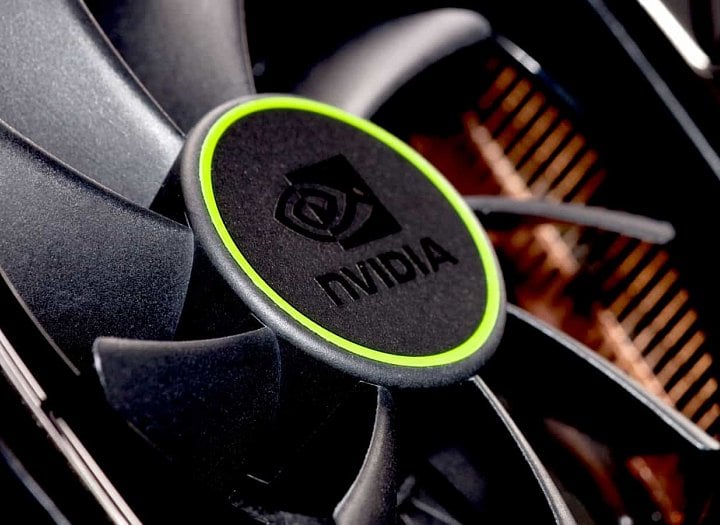 nvidia-geforce-gtx-590-detail-1600