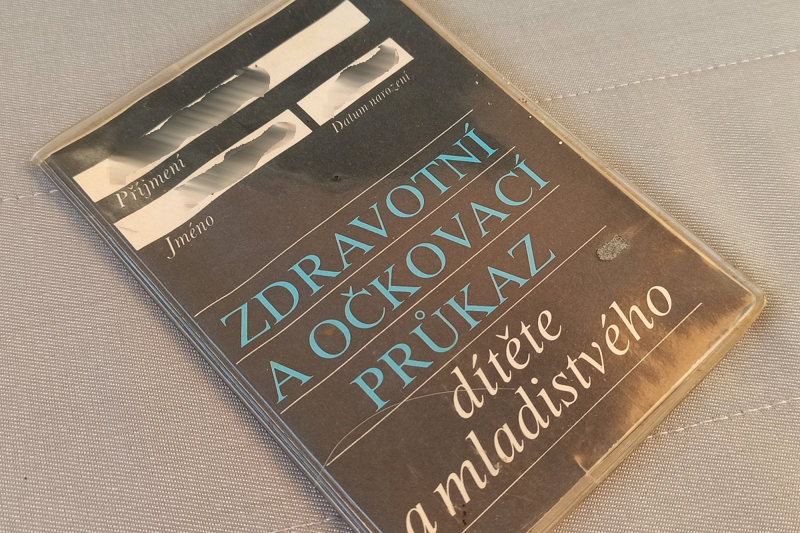 Očkovací průkaz vystavený v roce 1991