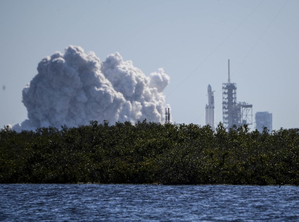 2013-09-falcon-heavy-3.jpg