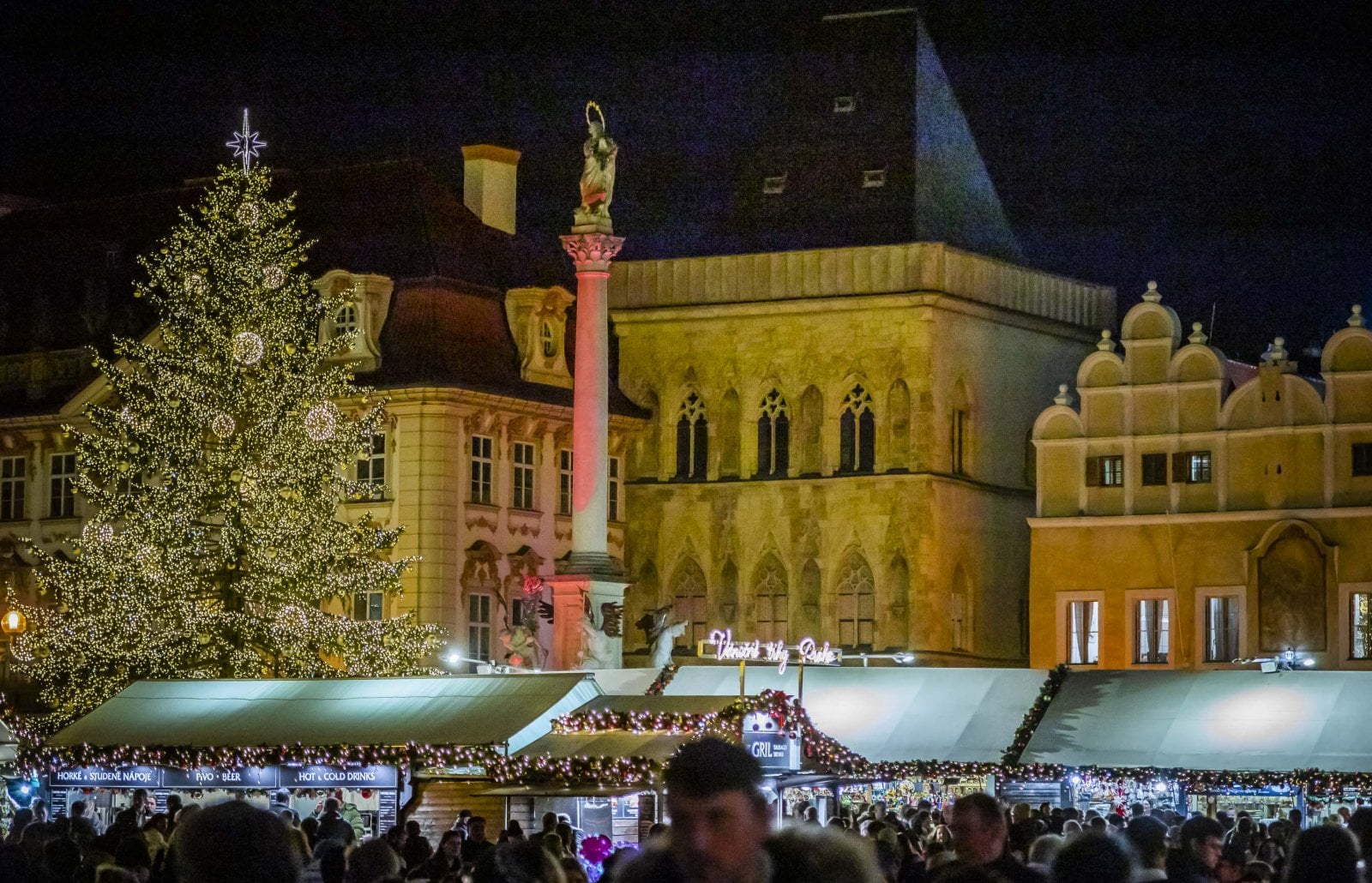 Centum vánoční Prahy. Vánčoní trhy a vánoční výzdoba