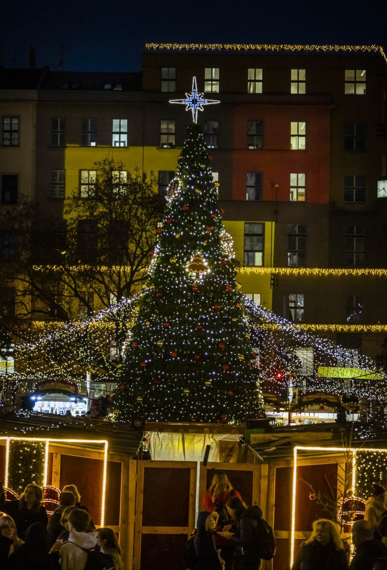 Centum vánoční Prahy. Vánčoní trhy a vánoční výzdoba