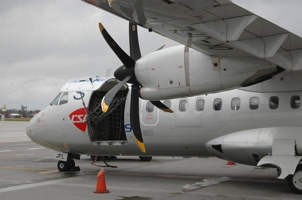 2012-03-boeing-c48dsa-v-barvc3a1ch-skyteamu-4.jpg