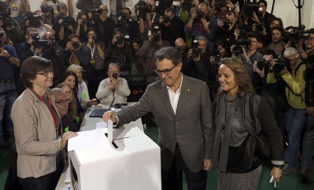 2015-01-katalc3a1nci-hlasujc3ad-v-referendu-9-listopadu-2014-4.j