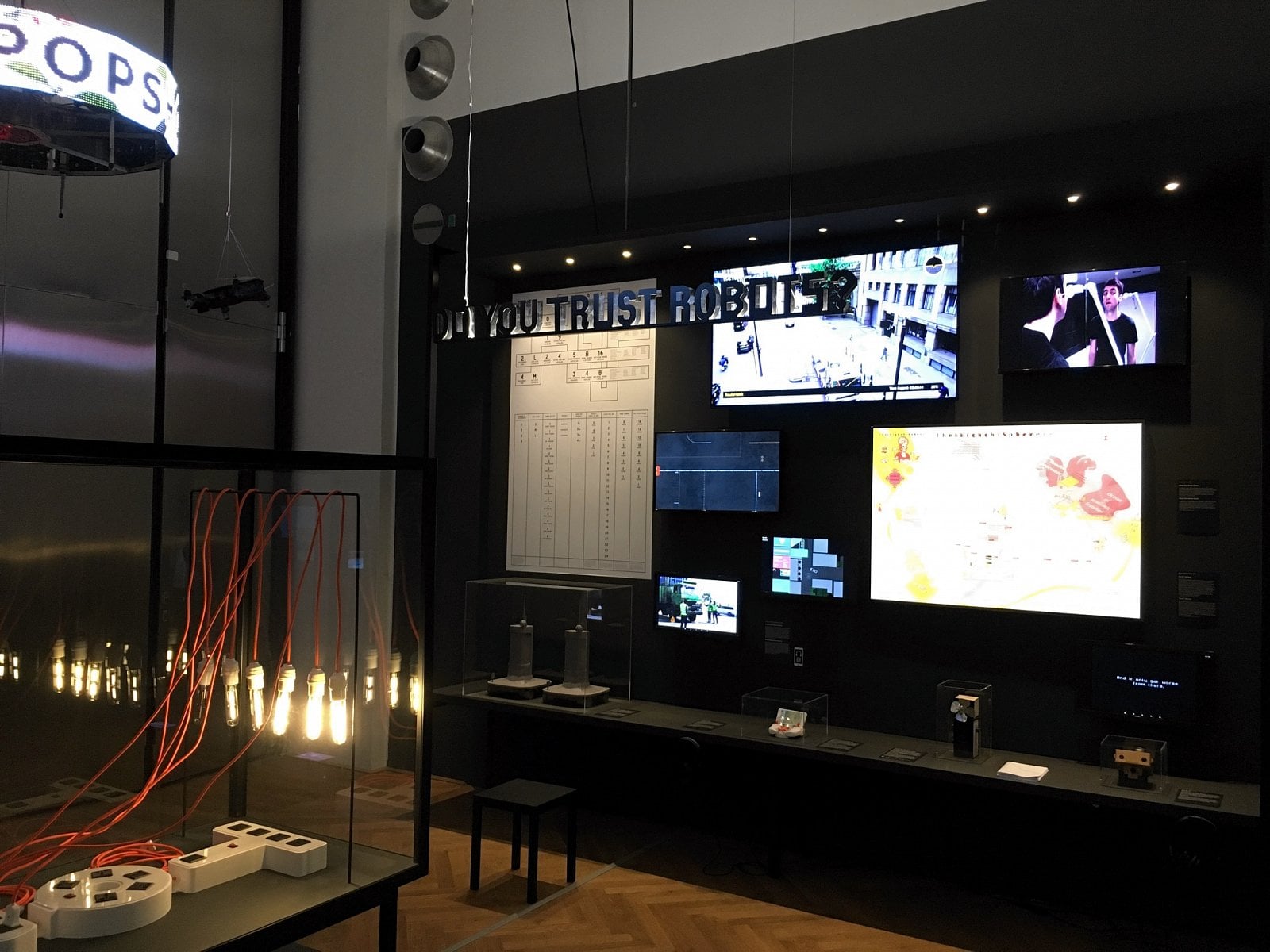 Vídeňské robotické bienále