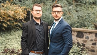 Zakladatelé Carebot